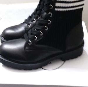 New Holton Combat Booties (black) Women's  Boots